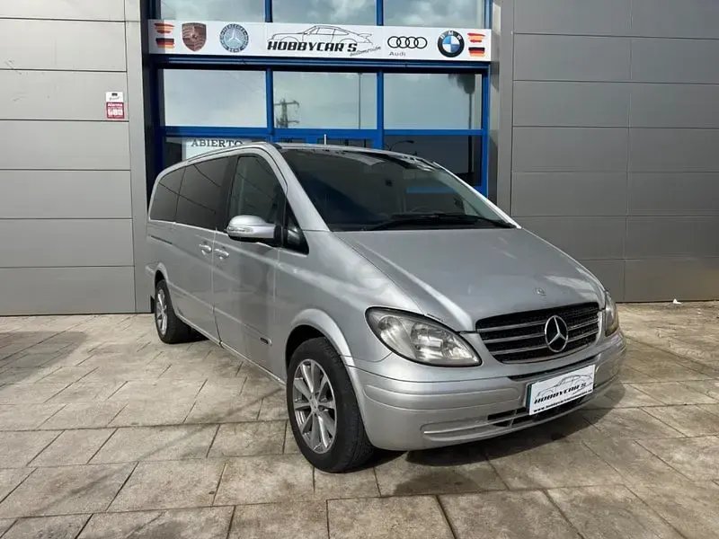 Usado Mercedes Viano 150 CV (110 kW) 2008 Gris / plata Monovolumen