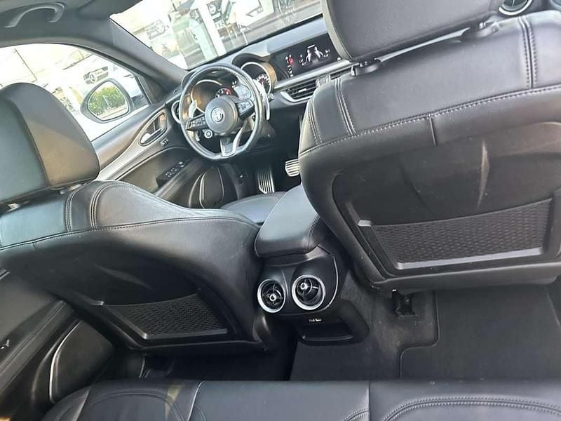 Usado Alfa Romeo Stelvio Veloce 209 CV (153 kW) 2020 Blanco SUV