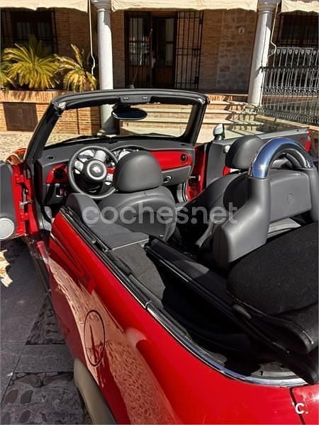 Usado Mini Cooper Cabriolet 116 CV (85 kW) 2005 Rojo Descapotable