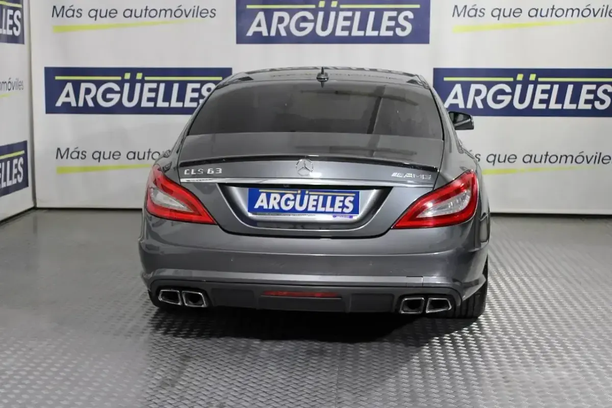 Usado Mercedes CLS63 AMG AMG 557 CV (409 kW) 2012 Gris metalizado Coupe