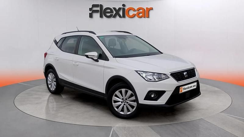 Usado Seat Arona Ecomotive 95 CV (69 kW) 2019 Blanco SUV