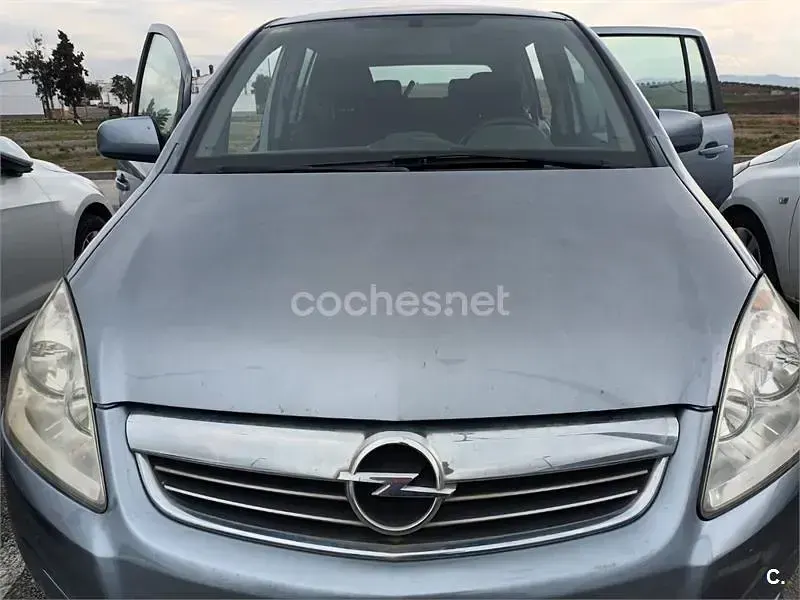 Usado Opel Zafira Energy 110 CV (80 kW) 2010 Gris / plata Monovolumen