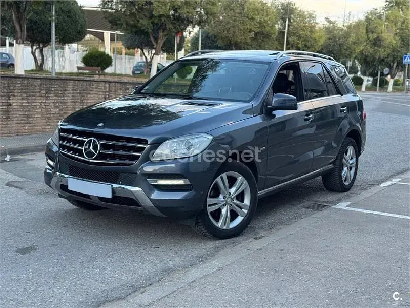 Usado Mercedes ML250 204 CV (150 kW) 2012 Gris / plata SUV