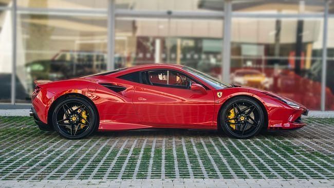 Usado Ferrari F8 780 CV (573 kW) 2021 Rojo Coupe