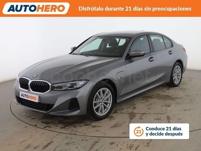 Usado BMW 320e Sport Line 204 CV (150 kW) 2024 Gris / plata Berlina