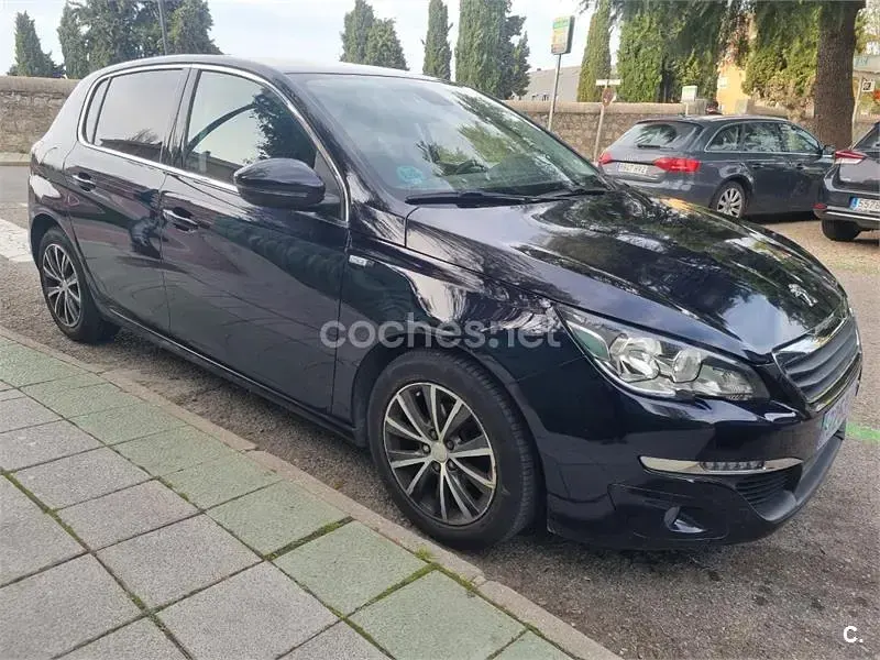 Usado Peugeot 308 Style 110 CV (80 kW) 2015 Azul Berlina