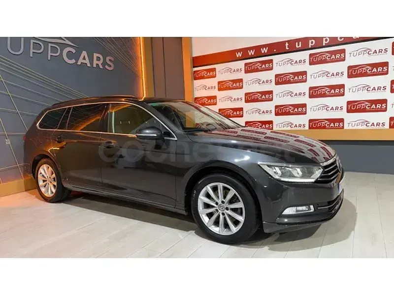 Usado VW Passat Advance 150 CV (110 kW) 2019 Gris / plata Familiar