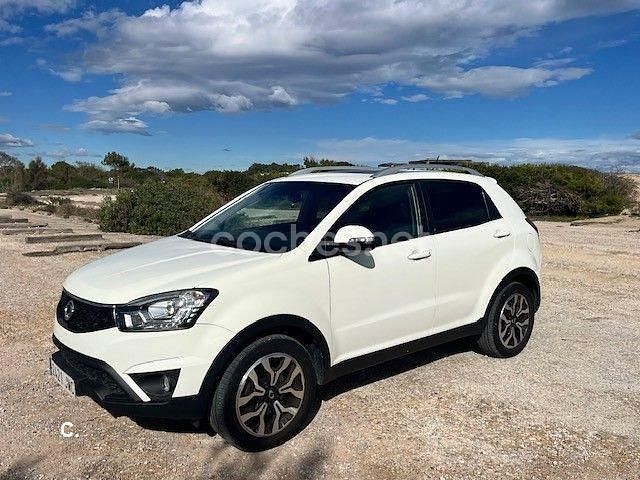 Usado Ssangyong (KGM) Korando Limited 178 CV (130 kW) 2016 Blanco SUV
