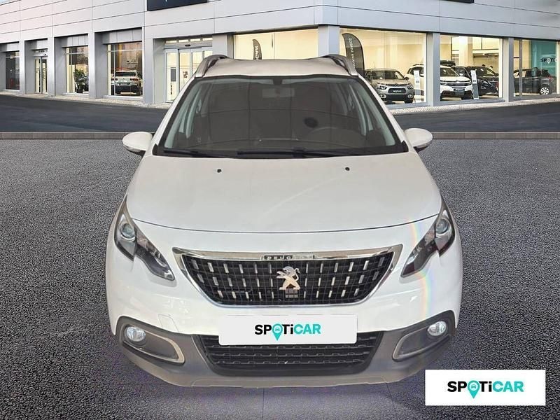 Usado Peugeot 2008 Signature Sky 82 CV (60 kW) 2019 Blanco SUV
