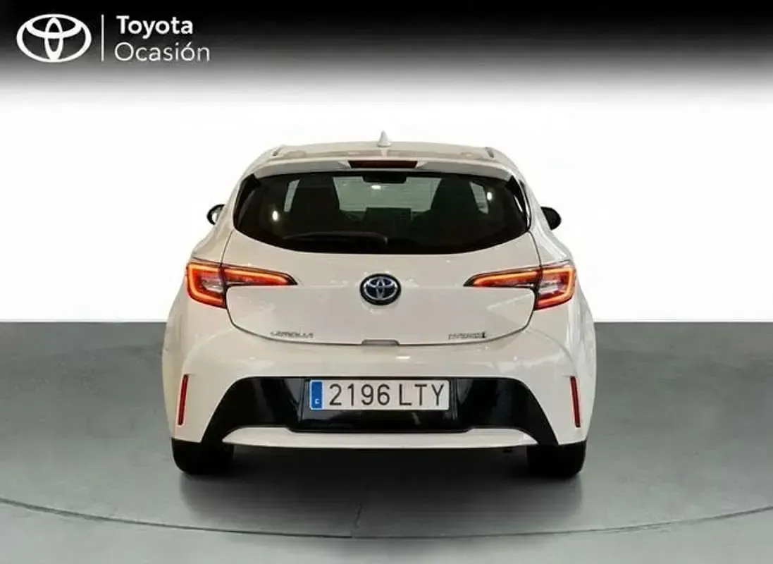 Usado Toyota Corolla Active 122 CV (89 kW) 2021 Blanco Utilitario