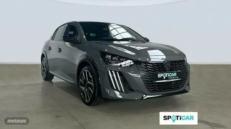 Usado Peugeot 208 GT 136 CV (100 kW) 2024 Gris Utilitario