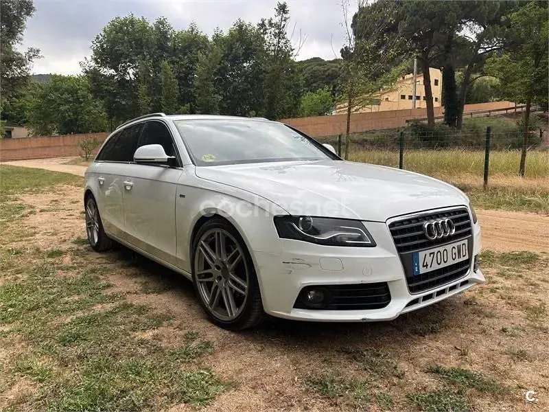 Usado Audi A4 143 CV (105 kW) 2009 Blanco Familiar