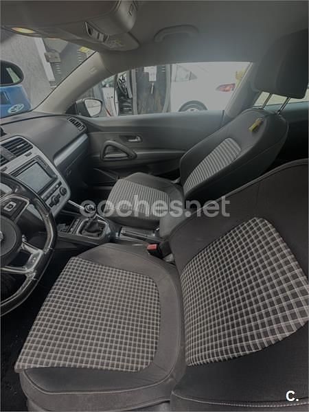 Usado VW Scirocco R-line 125 CV (91 kW) 2017 Negro Coupe