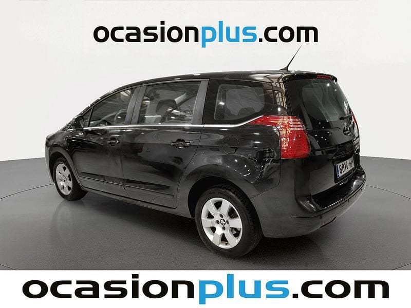 Usado Peugeot 5008 Active 115 CV (84 kW) 2014 Negro Monovolumen