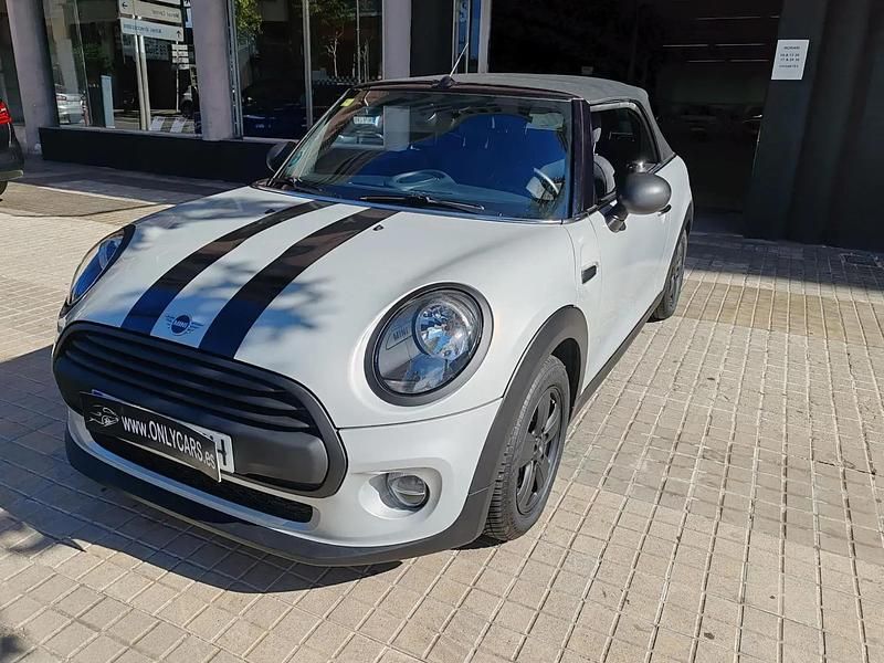 Używany Mini Cooper 136 KM (100 kW) 2018 Szary Hatchback