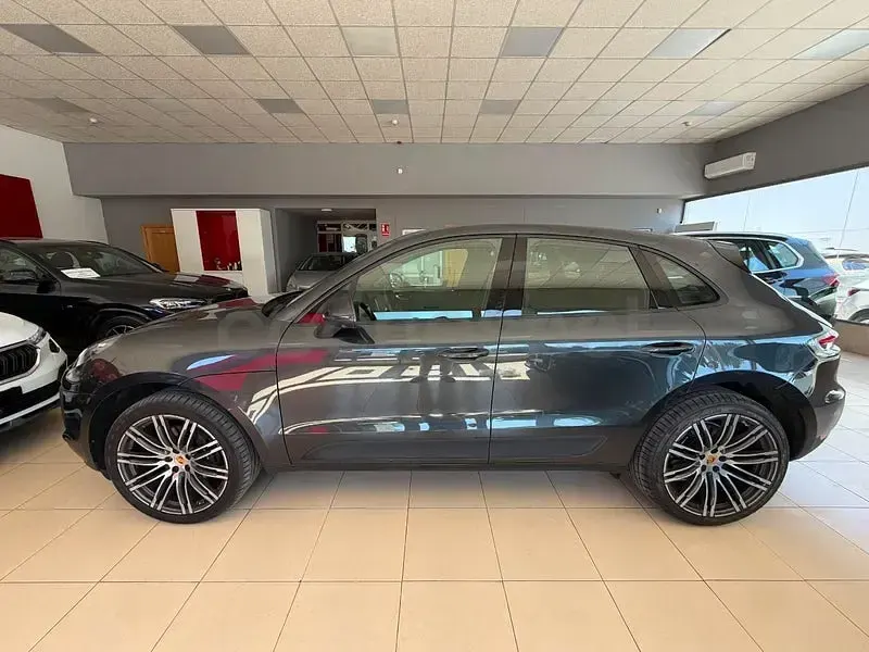 Usado Porsche Macan 245 CV (180 kW) 2020 Negro SUV