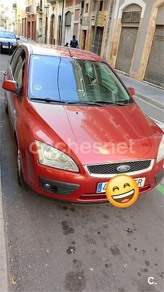 Usado Ford Focus Trend 100 CV (73 kW) 2008 Rojo Berlina