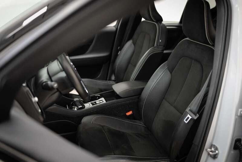 Usado Volvo XC40 R-Design 261 CV (191 kW) 2020 Gris SUV