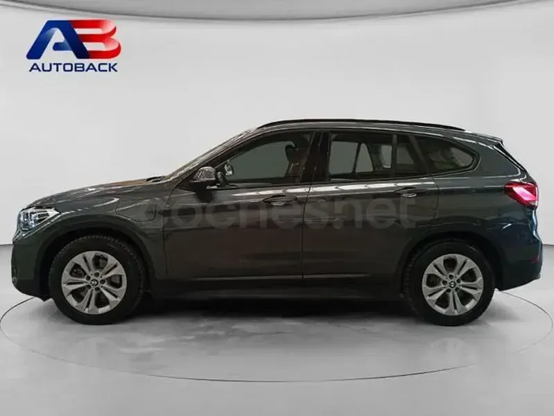 Usado BMW X1 220 CV (161 kW) 2021 Gris / plata SUV