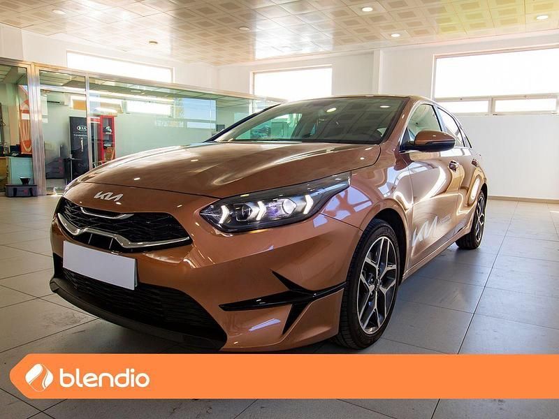 Usado Kia Ceed 120 CV (88 kW) 2022 Bronce Utilitario
