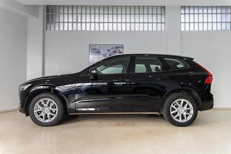 Käytetty Volvo XC60 Inscription 407 HP (299 kW) 2019 Musta Katumaasturi