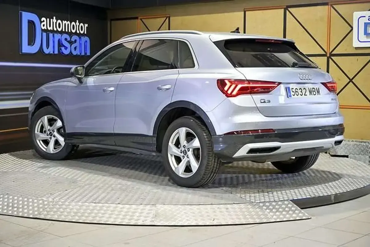 Käytetty Audi Q3 Advanced 150 HP (110 kW) 2022 Harmaa Katumaasturi