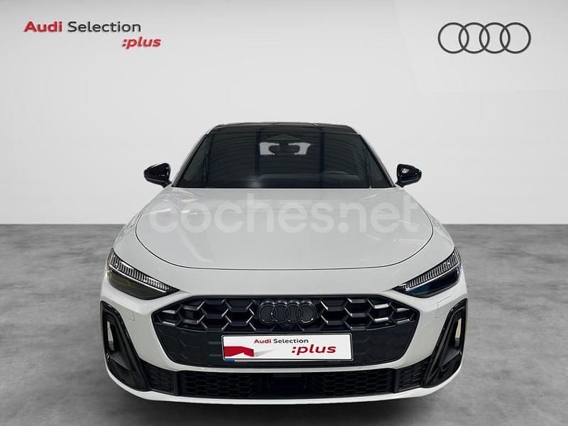 Usado Audi A5 Ambiente 299 CV (219 kW) 2025 Blanco Coupe