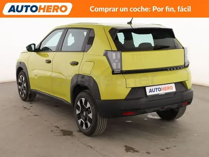 Usado Fiat Grande Panda Icon 100 CV (73 kW) 2025 Amarillo Utilitario
