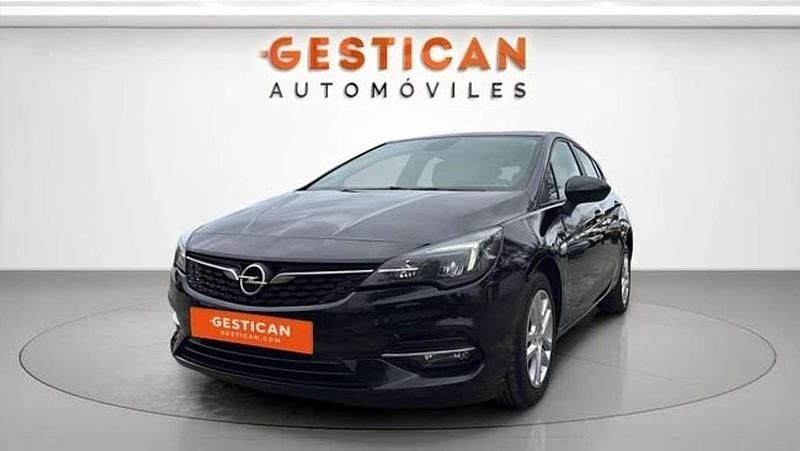 Usado Opel Astra Edition 110 HP (80 kW) 2022 Preto Citadino