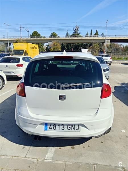 Usado Seat Altea Sport 160 CV (117 kW) 2009 Blanco Monovolumen