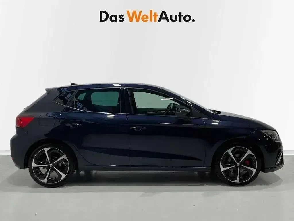 Usado Seat Ibiza FR 110 HP (80 kW) 2021 Azul Sedan