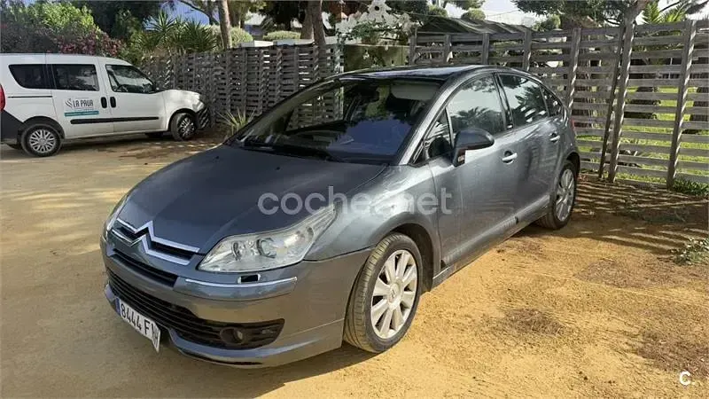 Usado Citroën C4 Exclusive 138 CV (101 kW) 2006 Gris / plata Berlina