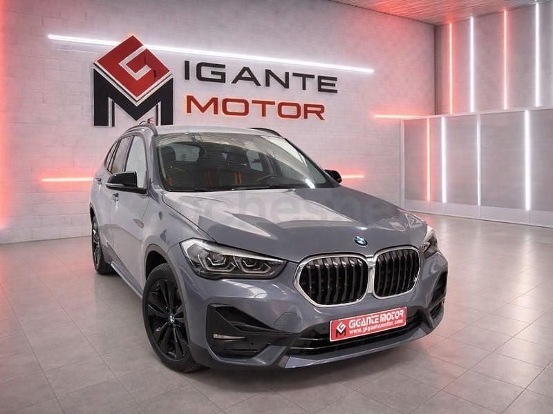 Usado BMW X1 Sport Line 220 CV (161 kW) 2021 Gris SUV