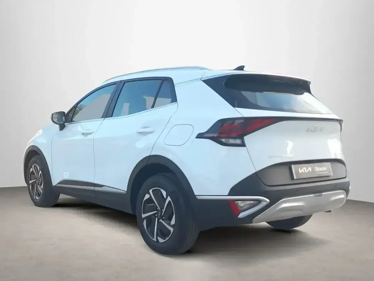 Usado Kia Sportage 230 CV (169 kW) 2023 Blanco SUV