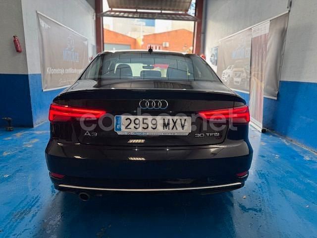 Usado Audi A3 116 CV (85 kW) 2020 Negro Berlina