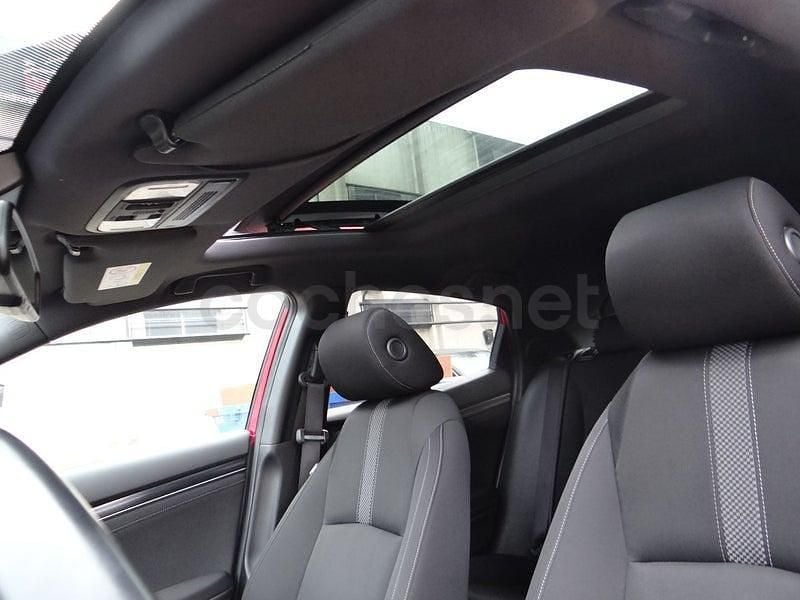 Usado Honda Civic Sport Plus 182 CV (133 kW) 2021 Rojo Berlina