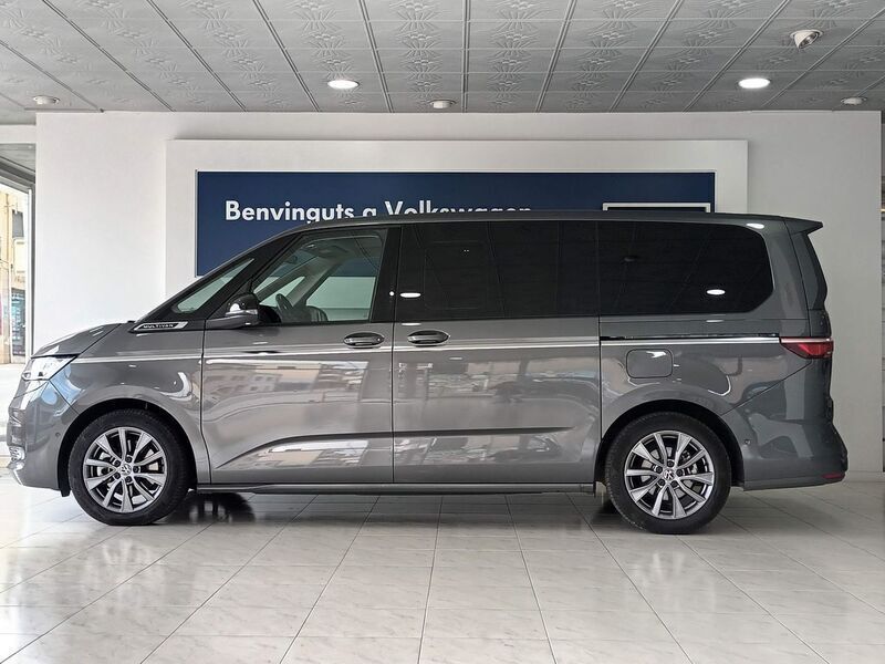 Usado VW Multivan Style 218 CV (160 kW) 2023 Gris Van