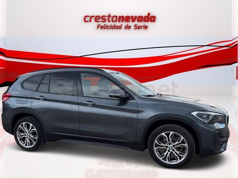 Usado BMW X1 Comfort Edition 136 CV (100 kW) 2021 Gris / plata SUV
