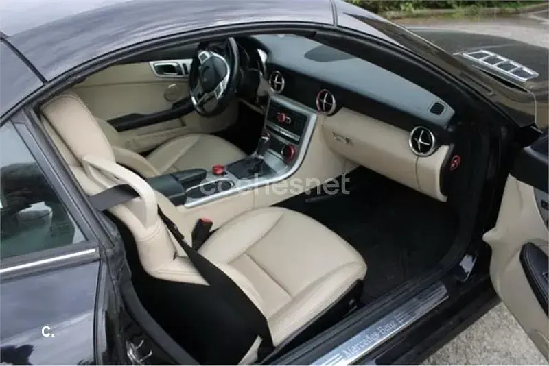 Usado Mercedes SLK250 204 CV (150 kW) 2013 Negro Descapotable