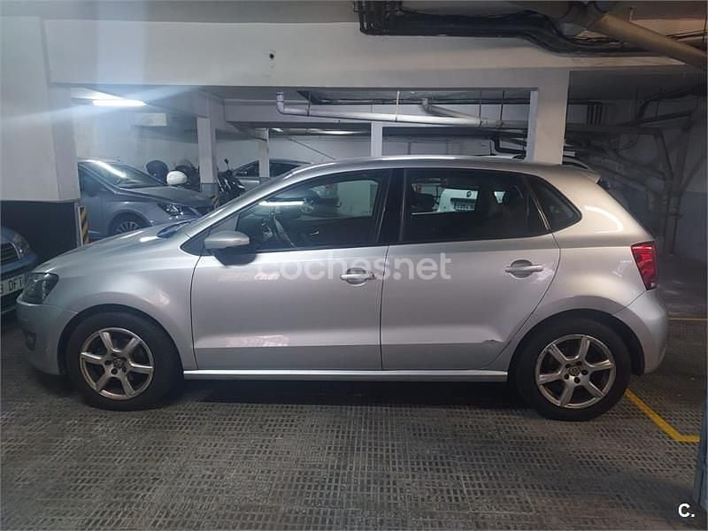 Usado VW Polo Advance 105 CV (77 kW) 2012 Gris / plata Utilitario