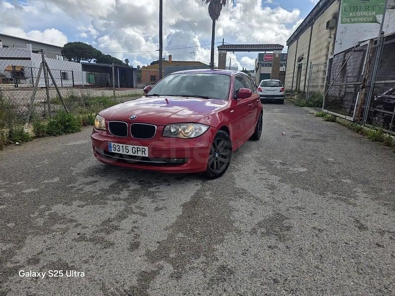 Usado BMW 118 143 CV (105 kW) 2009 Rojo Utilitario