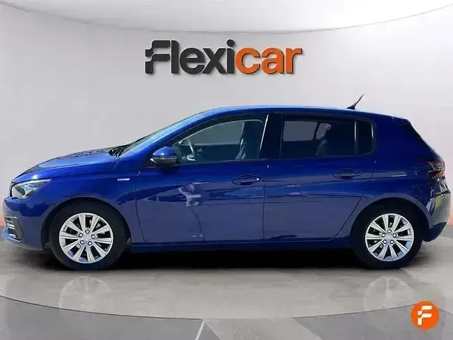 Usado Peugeot 308 Access 130 CV (95 kW) 2020 Azul Berlina