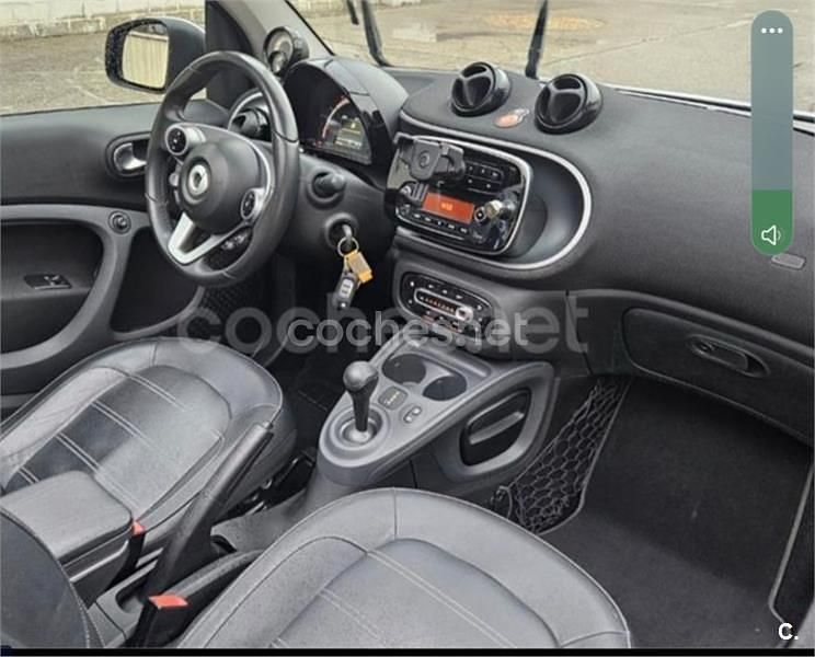 Blanco Usado 2016 Smart ForTwo Cabrio Passion Descapotable | 12.000 € (Precio justo) - Imagen 1/4