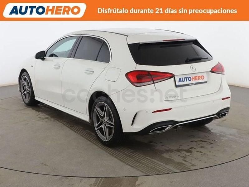 Usado Mercedes A250 AMG line 218 CV (160 kW) 2021 Blanco Berlina