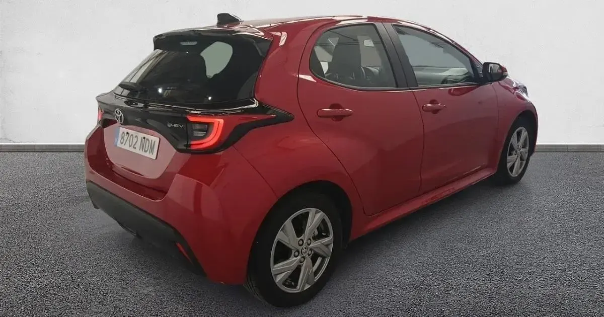 Usado Toyota Yaris Active 116 CV (85 kW) 2025 Utilitario