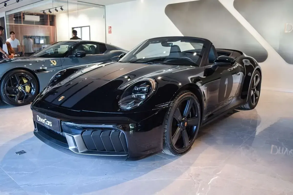 Nuevo Porsche 992 485 CV (356 kW) 2026 Negro Descapotable