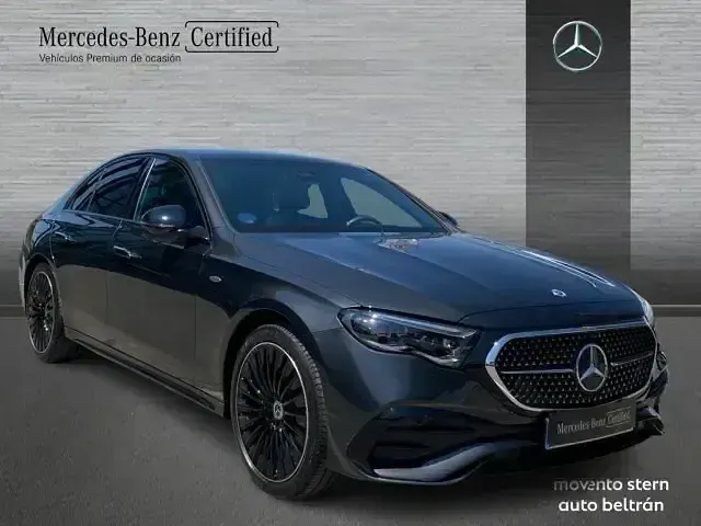 Usado Mercedes E300 313 CV (230 kW) 2025 Gris Berlina