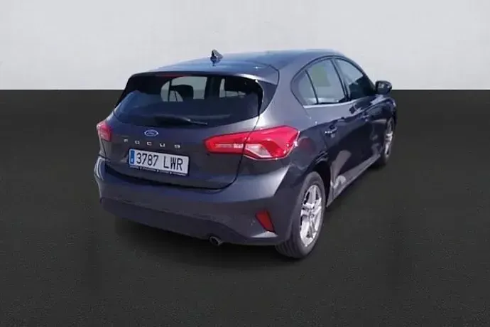 Begagnad Ford Focus Trend+ 120 HK (88 kW) 2022 Sedan