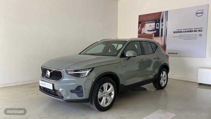 Verde Usado 2024 Volvo XC40 Core SUV | 34.900 € (Super precio) - Imagen 1/4