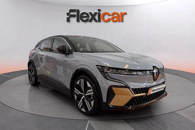 Usado Renault Megane E-Tech Techno 160 kW (218 CV) 2023 Gris Berlina